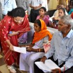 संयुक्त जिला कार्यालय में आयोजित जनदर्शन में कलेक्टर ने सुनीं आमजन की समस्याएं