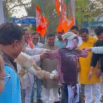 भाजपा किसान मोर्चा का विरोध प्रदर्शन — राहुल गांधी का पुतला दहन
