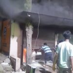 ब्रेकिंग न्यूज : बरमकेला के केक एंड क्रीम स्वीट सेंटर में लगी आग, लाखों का नुकसान
