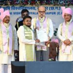 मुख्यमंत्री विष्णु देव साय एवं राज्यपाल रमेन डेका के हाथों डॉ. नागेंद्र वर्मा को मिली पीएचडी उपाधि